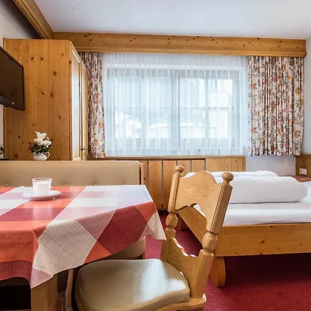 Gasthof Garni Almfried Ischgl